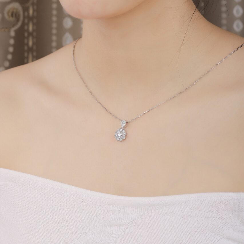 Dây chuyền vàng mặt tròn CZ hai tầng lấp lánh