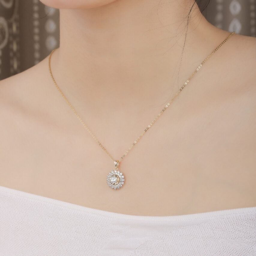 Dây chuyền vàng mặt tròn tia sáng đính đá CZ